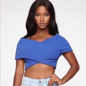 Fashion nova sweater crop top